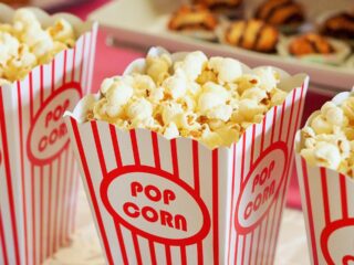Popcorn bij de film, waar komt dat eigenlijk vandaan?