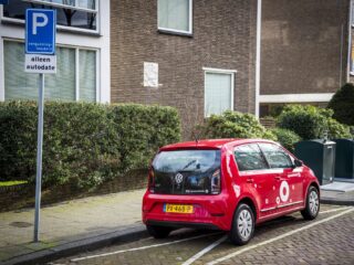 Amersfoortse wethouder: 'Betaald parkeren is nodig om deelauto tot succes te maken'