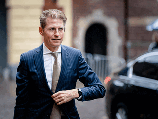 Voormalig minister Sander Dekker over zijn ongeluk: 'De val raakt me nog steeds'