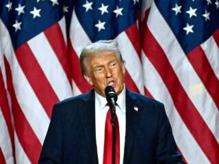 Trump wil crisiswet uit 1807 inzetten, maar er is geen crisis.