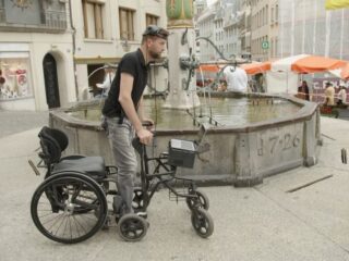 Diepe hersensimulatie biedt nieuwe hoop voor patiënten met dwarslaesie