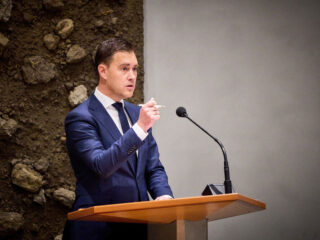 VVD: komende jaren tien tot twintig miljard extra bezuinigen noodzakelijk