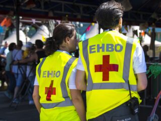 Piekmoment in de zomer vergt veel van EHBO'ers: 'Alles wat je maar kan bedenken komt voorbij'