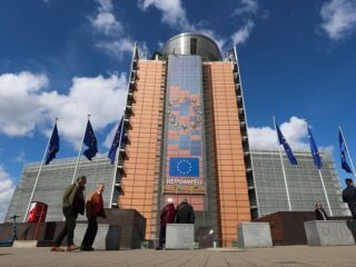 Europese Verkiezingen: Opkomst, uitslagen en verwachtingen