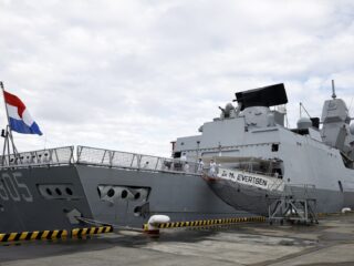 Brandbestrijding aan boord van een schip: 'Iedereen is erop getraind'