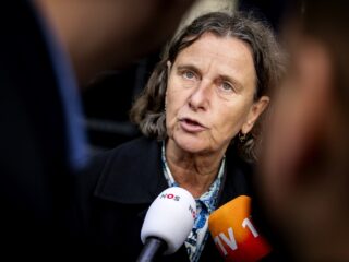 Het vocabulaire van minister Faber: 'Vol lexicale wapens en strooiwoorden'