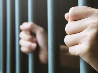 Verdienen levenslanggestraften een tweede kans?