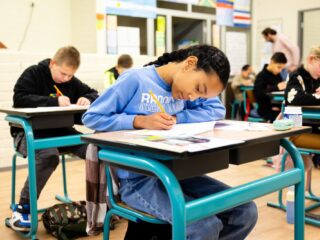 Klopt het dat meisjes ijveriger zijn dan jongens?