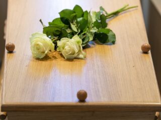 Doodgaan wordt steeds duurder: 'Informeer jezelf als je het aan ziet komen'