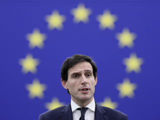 Wopke Hoekstra waarschuwt China voor Europese importtarieven