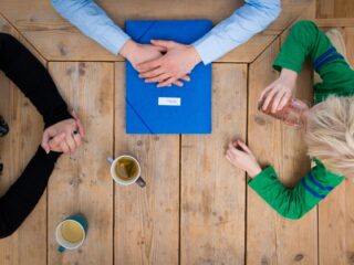 Jeugdautoriteit trekt aan de bel: 'Het zwaard van Damocles hangt boven de jeugdzorg'