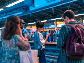 Kinderen worden online onvoldoende beschermd: 'Het is David tegen Goliath'