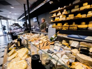 Er komt veel meer kijken bij het winkelierschap dan alleen wat verkopen