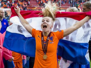 Oud-international Van Es onder indruk van bondscoach Jonker: 'Laat iedereen speciaal voelen'