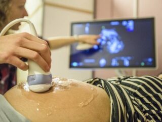 Kinderwens in kaart: nieuwe leerstoel verkent kinderwens in kwetsbare situaties