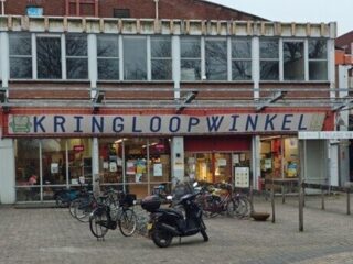 Herman Punt geeft mensen een tweede kans met zijn kringloopwinkel, nu dreigt zijn zaak te verdwijnen