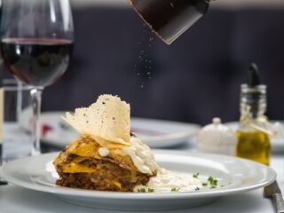 Hoe AI ons kan helpen in de strijd tegen het weggooien van ongeconsumeerd voedsel