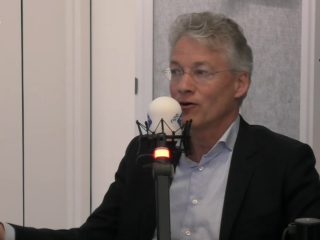 Bestuursvoorzitter UWV roept op: 'Politiek moet niet alles uittekenen'