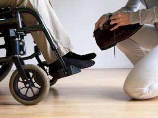 Meer druk op mantelzorgers door vergrijzing: 'Iedereen krijgt ermee te maken'