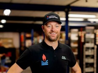 Unieke ondernemer Martijn Verspeek bestormt met boek 'Goeiegast' bestellerlijst