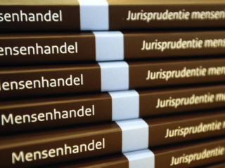 Proactieve houding nodig bij opsporingsdiensten om mensenhandel tegen te gaan