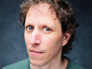 'Als televisie een aspirientje is, dan zijn de mobiele telefoons heroïne'