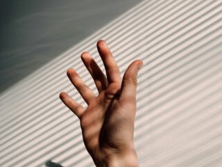 Leeftijd zelfbeschadiging schuift op: 'Jongste is 10 jaar'