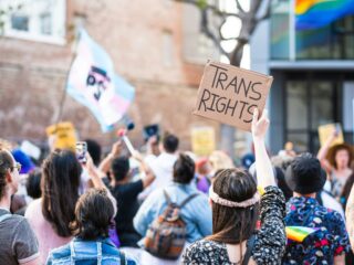 Waar komt de angst voor transvrouwen vandaan?