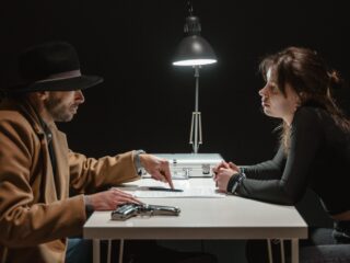 Waarom vinden we true crime en detectives zo lekker? 'Het zegt iets over onze tijd'