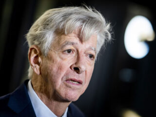 Krijgt verkenner Plasterk de handen op elkaar?