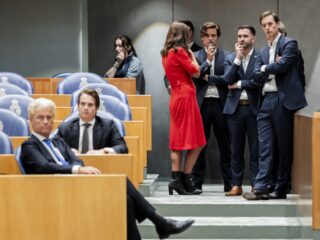 Relatietherapie de oplossing voor politiek Den Haag? 'Met focus op gelijk bouw je geen relatie op'