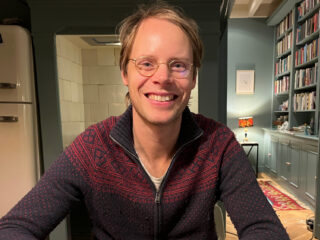 'Grauwe buulbuul zorgt elke ochtend voor een vreselijke kwelling'