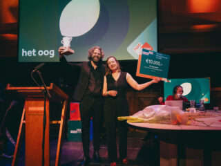Robert van de Griend en Anneke Stoffelen winnen Brusseprijs voor beste journalistieke boek