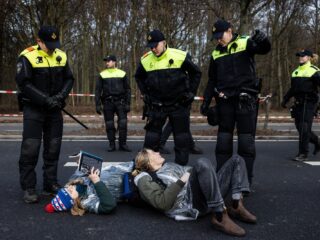 Plannen Yeşilgöz om strenger op te treden bij protesten 'gevaarlijk voor democratie'