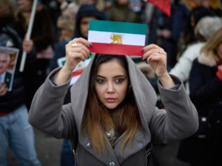 Moeten EU en VS 'regime change' in Iran afdwingen? 'Liever dat demonstranten zelf regering omwerpen'