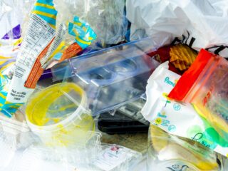 'Circulaire doelstellingen worden niet gehaald, goed plastic gaat ook de verbrandingsoven in'