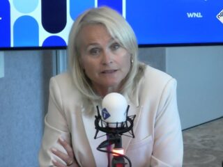 CEO KLM waarschuwt politiek: 'Nederland is het enige land dat luchtvaart wil laten krimpen'