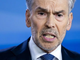 'Schoof says no' valt goed bij critici