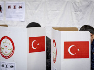 Sinan Can heeft liever niet dat Turkse diaspora stemt: 'Je woont er niet, maar je bepaalt wel mee'