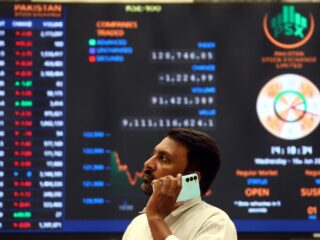 Gaan we straks met z'n allen 'smoezelbijeenkomsten' houden?