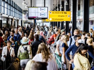 Vakanties van de toekomst: 'Afstanden omlaag, minder afhankelijk van vliegen'