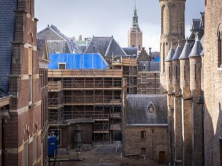 Verbouwing van 'historisch beladen' Binnenhof valt nóg duurder uit: 'Het is een geweldig moeilijk complex'