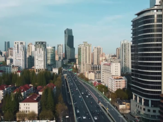 Podcast De Dag: the city that never ends