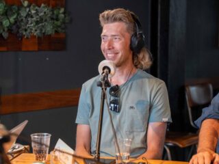 Olympisch kampioen Jorrit Bergsma zeilde vroeger met olympisch kampioen Marit Bouwmeester: 'Mijn jeugd uit schaatsen en zeilen'
