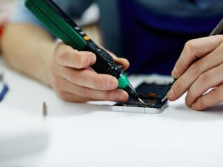 Europa tegen wegwerpcultuur: 'Veel spullen worden makkelijker om zelf te repareren'