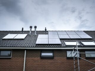 VVD wil verbod op 'terugleverboete': 'Laat energieleveranciers betalen'