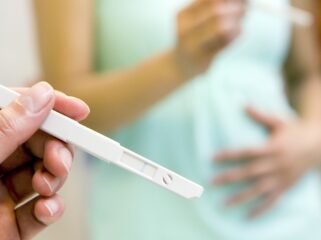 Aantal abortussen stijgt opnieuw flink, het is gissen naar de oorzaak