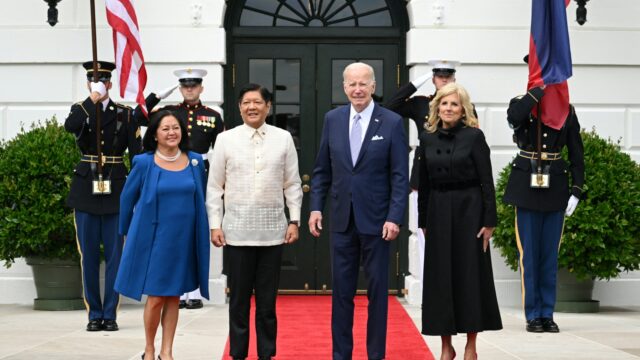 De Filipijnen haalt banden met VS weer aan: president Marcos op bezoek bij Biden
