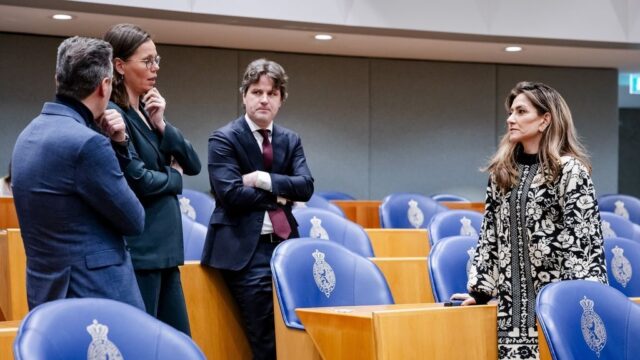 Hoe wil het kabinet het btw-gat van 1,3 miljard euro dichten?