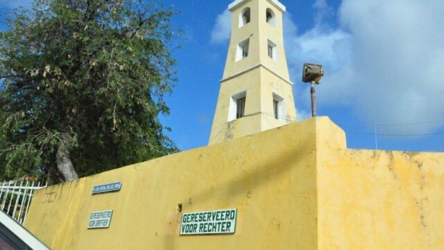 Gevangenissen Bonaire vol, 'situatie zeer zorgwekkend'